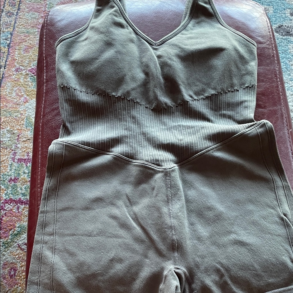 Olive Green Shorts-Jumpsuit, Size L